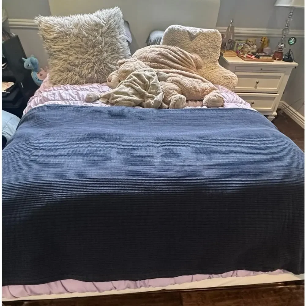 West Elm Organic Cotton Crinkle Quilt Coverlet Full Queen Slate Blue 92x88